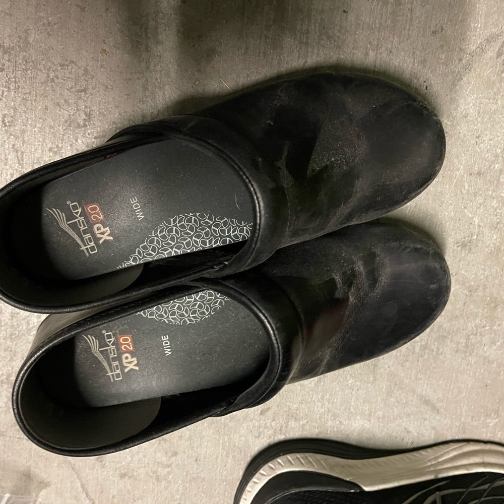 Dansko xp clog size 40